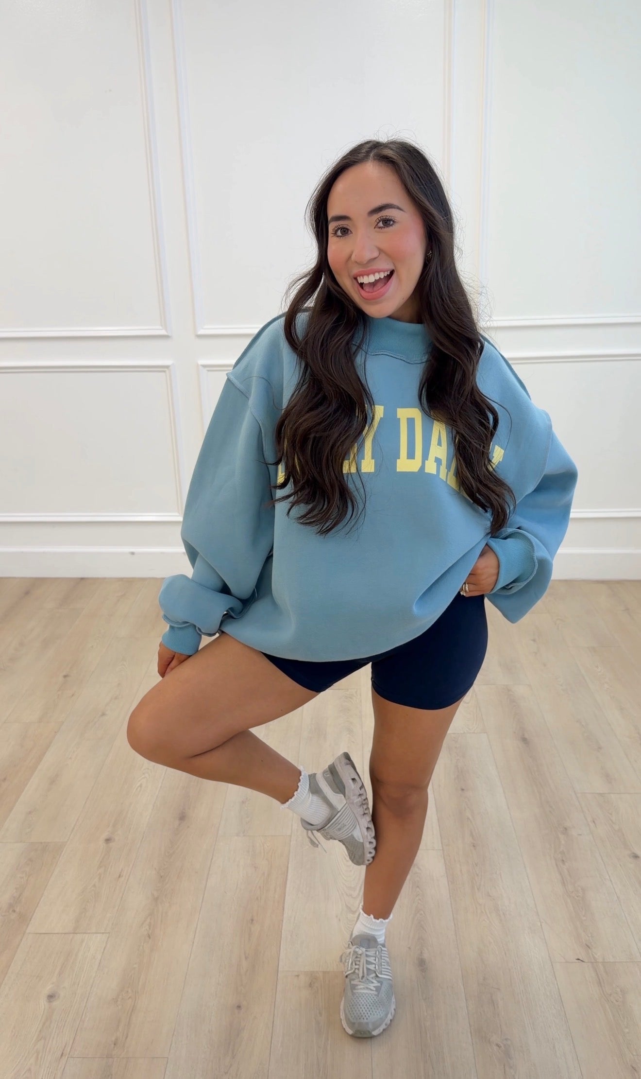 “Dilly Dally” Mockneck
