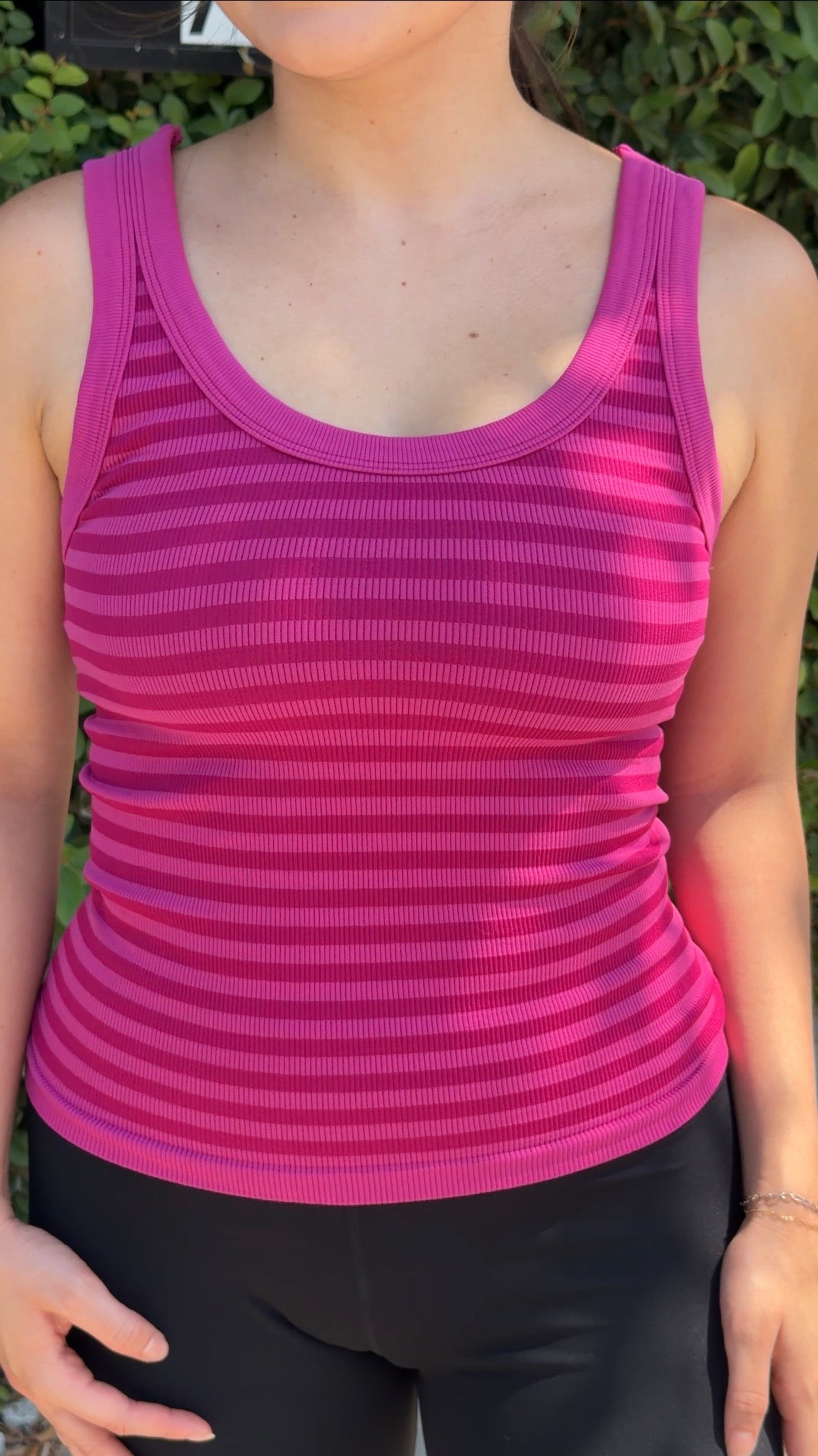 Daily Tank Top (Fushia)
